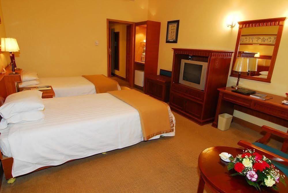 Adange Resort Hotel Lijiang  Bagian luar foto